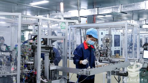 實力上榜！重慶這5個產(chǎn)業(yè)集群躋身“國家隊”，新材料技術研發(fā)引領產(chǎn)業(yè)升級